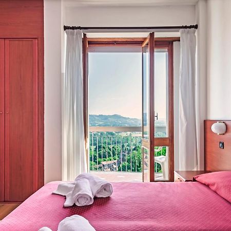 אסטי Hotel Pineta מראה חיצוני תמונה