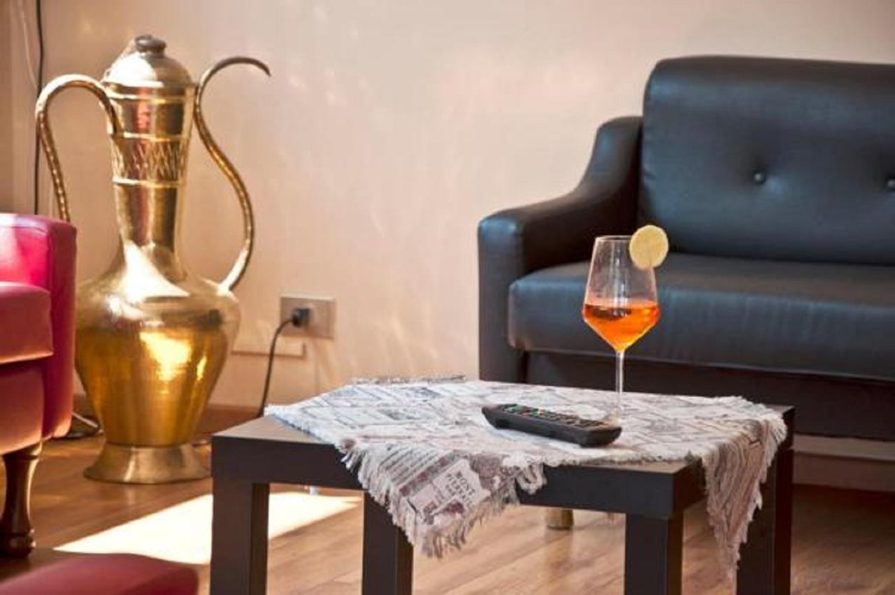 אסטי Hotel Pineta מראה חיצוני תמונה