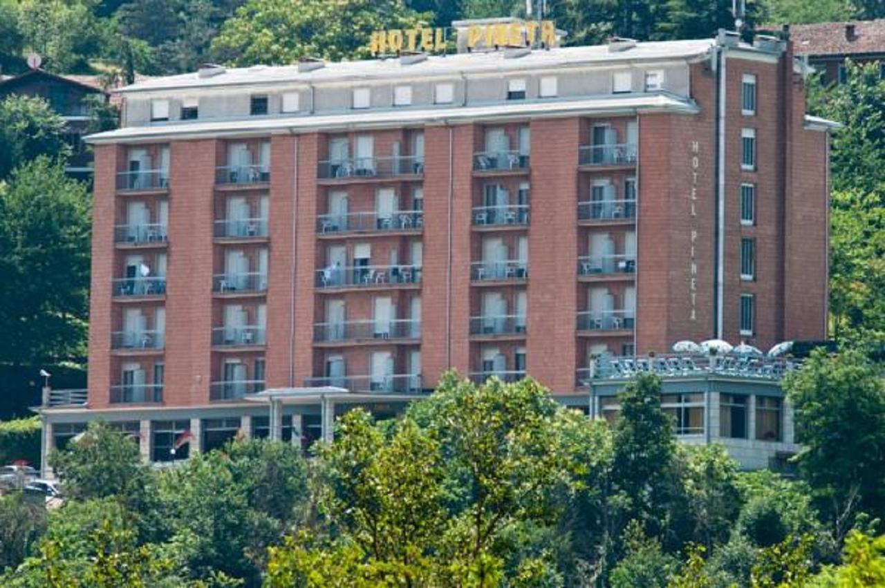 אסטי Hotel Pineta מראה חיצוני תמונה