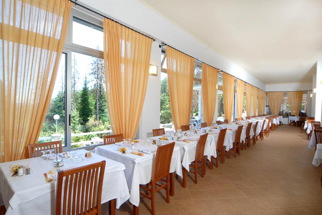 אסטי Hotel Pineta מראה חיצוני תמונה